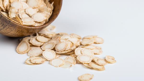 黃芪和西洋參泡水喝一次放多少