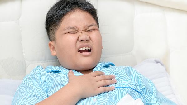 成人得了肺炎会不会自己好