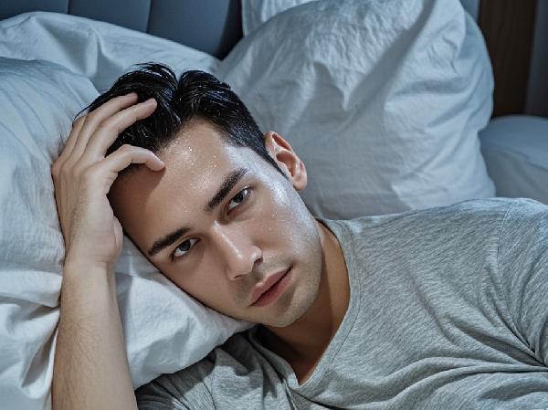 男人晚上睡觉出汗多是什么原因