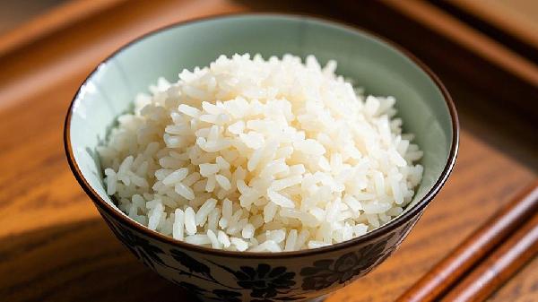 吃饭的时候米饭呛到鼻腔里怎么办