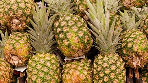 把菠萝放在盐水里，有3个“理由”！你顶多知道一个
