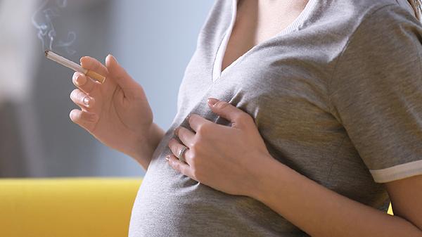 孕婦吸煙對胎兒的生長發(fā)育有什么影響