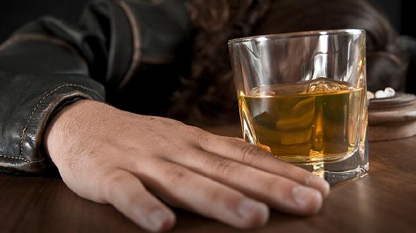 喝酒后吐酸水怎么缓解 喝酒后吐酸水的3个缓解方法揭晓