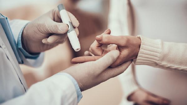 糖尿病人空腹血糖7.9严重吗