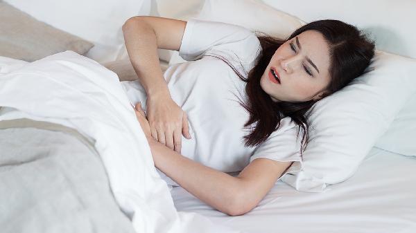 胃腸炎會有小腹墜痛嗎