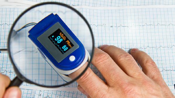 血糖不超过6.1mmol/L就别太克制，就好好吃饭睡觉