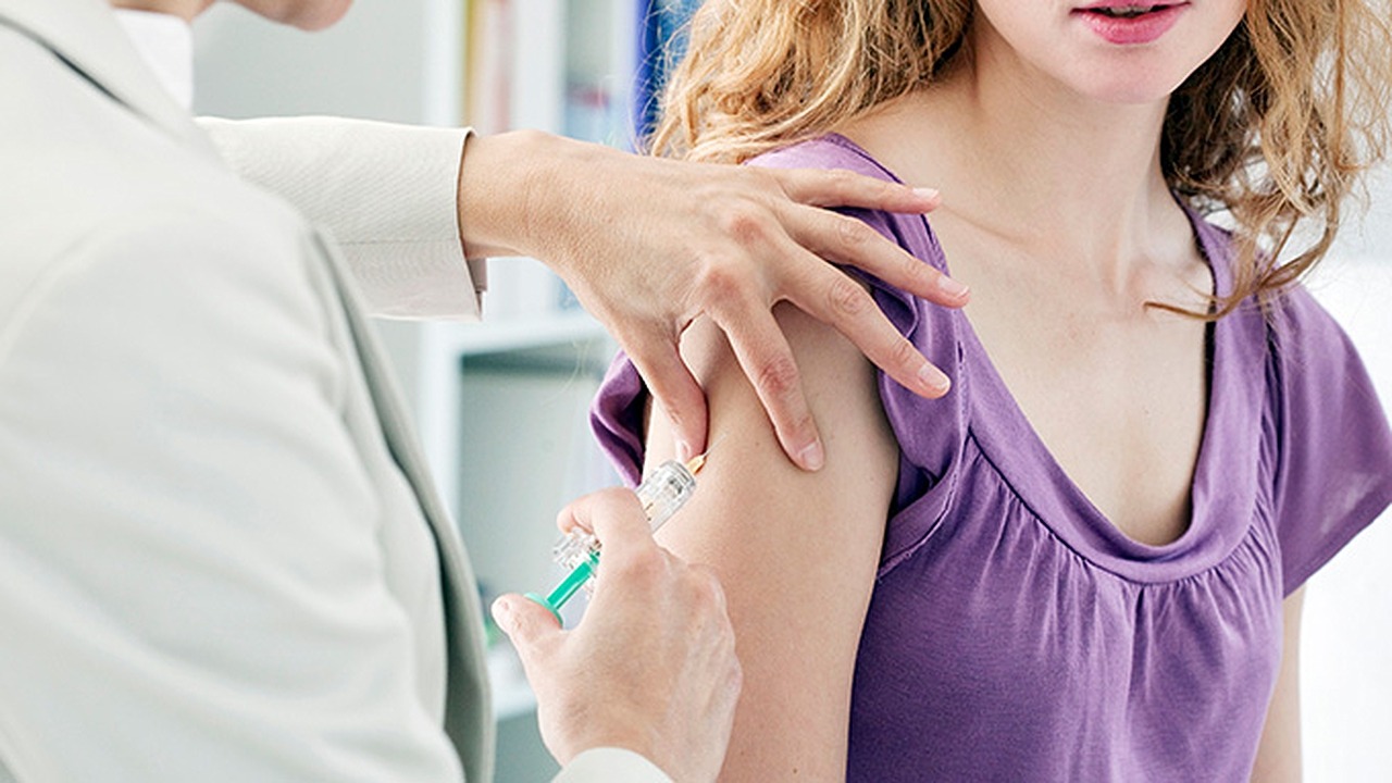 HPV疫苗打了2針,發(fā)現(xiàn)感染HPV42怎么辦?