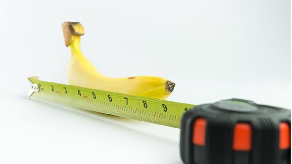 老人要远离香蕉？医生：不想老了大小病缠身，这7种水果建议少吃