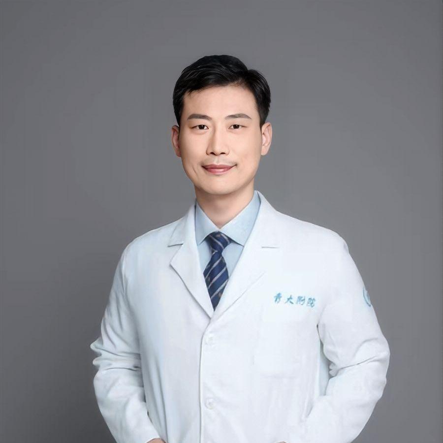 周斌