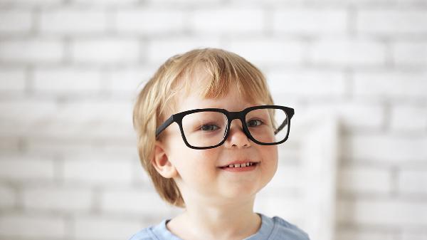 散光眼鏡多久適應期