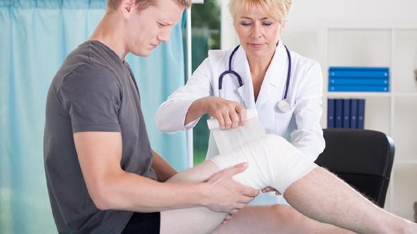 肋軟骨骨折多久能好