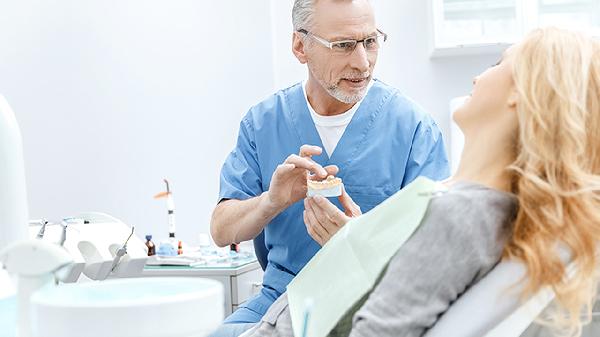 如何杜絕口腔并發(fā)癥的發(fā)生那