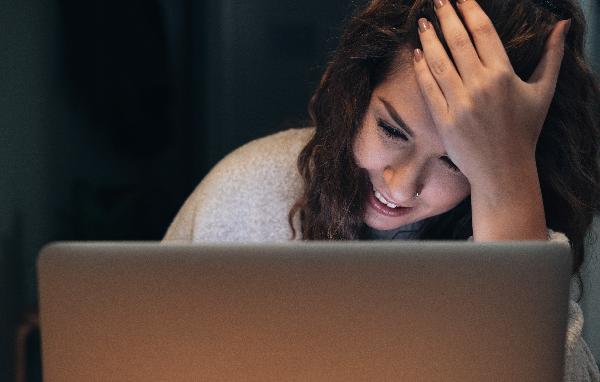 經(jīng)常熬夜最傷肝，熬夜還有這3大危害，那熬夜后該怎么保養呢？