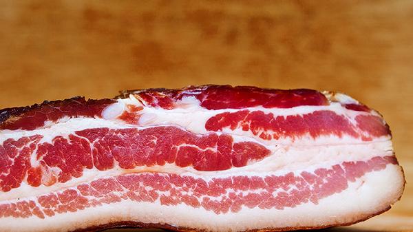 臘肉放冰箱好還是掛著好