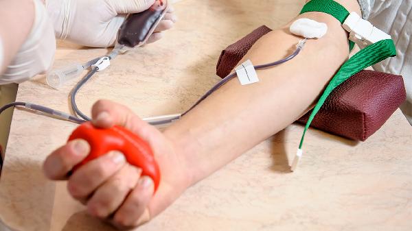 输血后血压高的原因