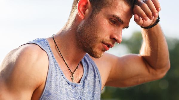 手心出汗是怎么回事是不是腎虛了