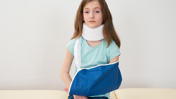 怎樣判斷腳趾頭是不是骨折了