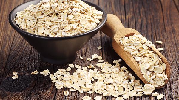 早餐吃燕麥牛奶營(yíng)養夠嗎