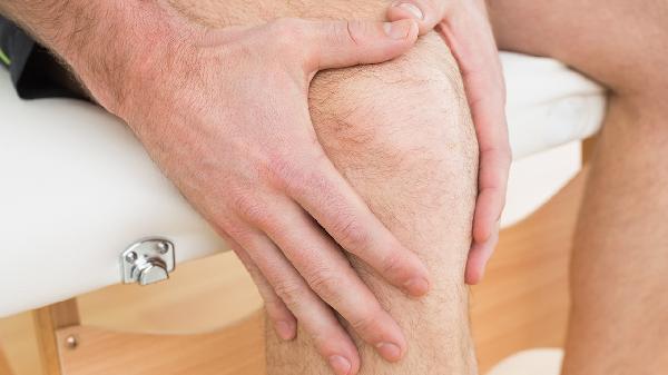 膝蓋咔咔響一招恢復(fù)好吃什么藥