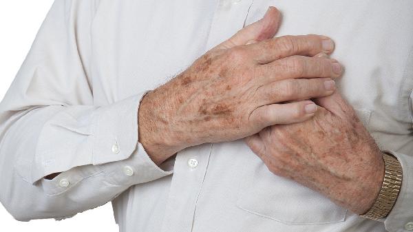 老人身上有異味怎么辦怎么去掉