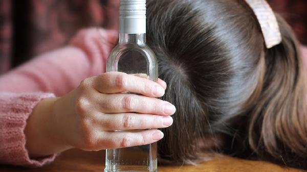 打完肉毒可以喝酒嗎