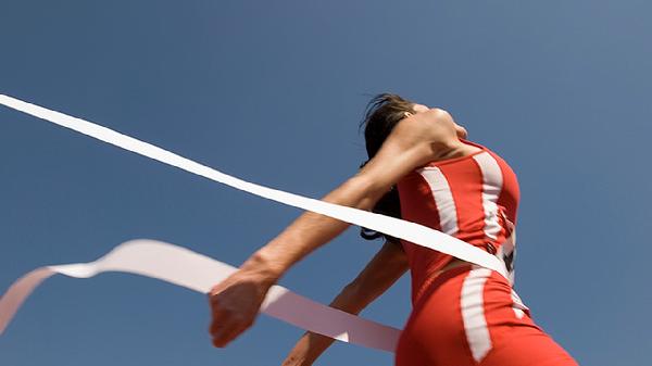 一跑步腹部右侧就疼痛挂什么科