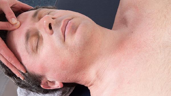 按摩哪里可以活血化瘀