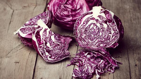 紫甘藍加廚房清潔劑變什么色