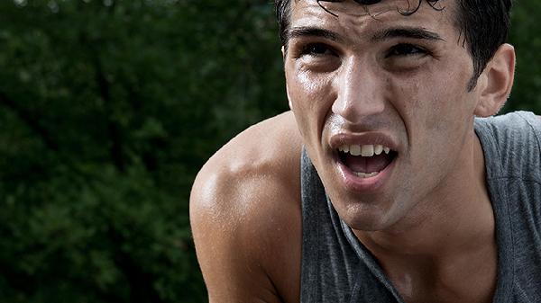 冰箱里发黄用什么方法去掉