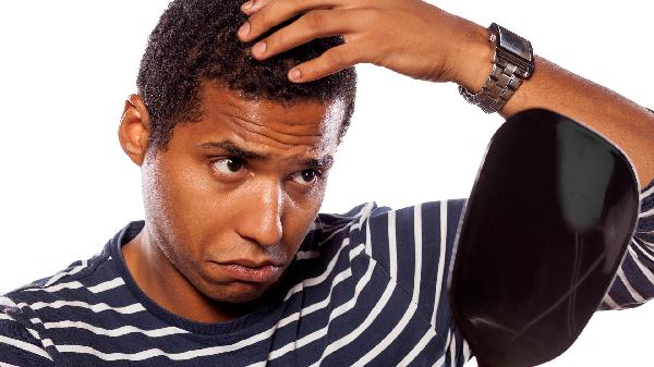 自體脂肪填充臉頰術(shù)疼嗎