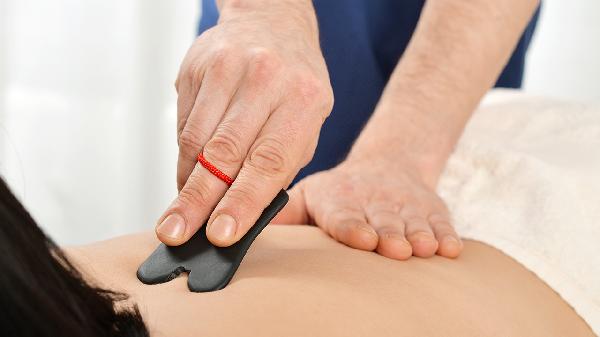 刮痧刮出痘痘是什么原因