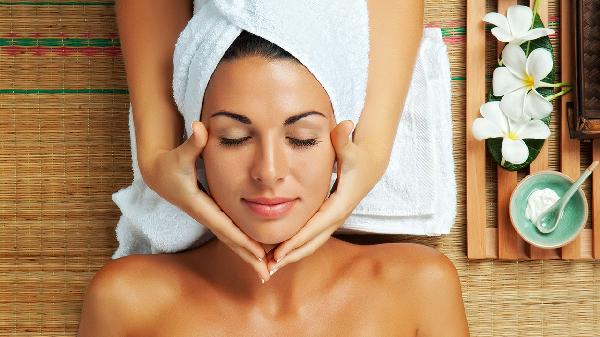 臉總是黑紅色是什么原因