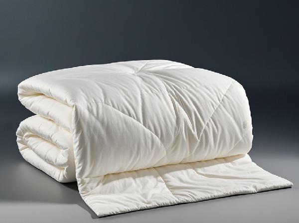 老公的被子和枕頭總有異味正常嗎