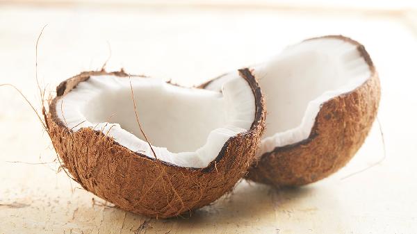 怎么喝椰子里面的水