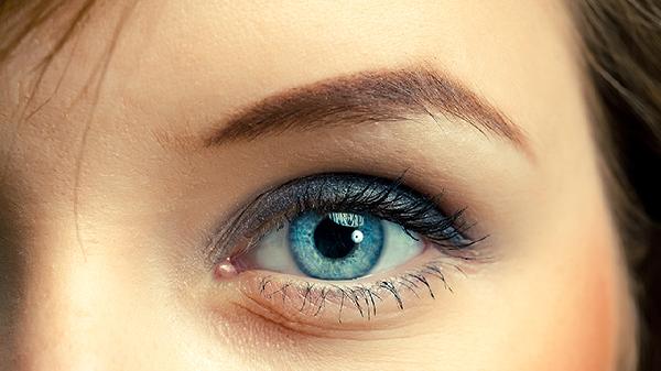 做抽脂消除腫眼泡時(shí)間是多久