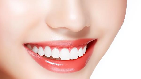 做個(gè)美容冠多少錢(qián)