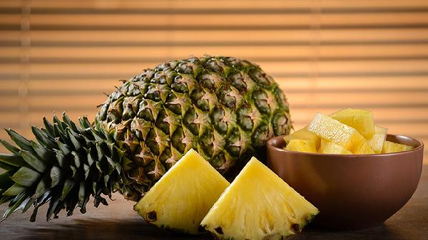 菠蘿蜜怎么打開(kāi)外殼