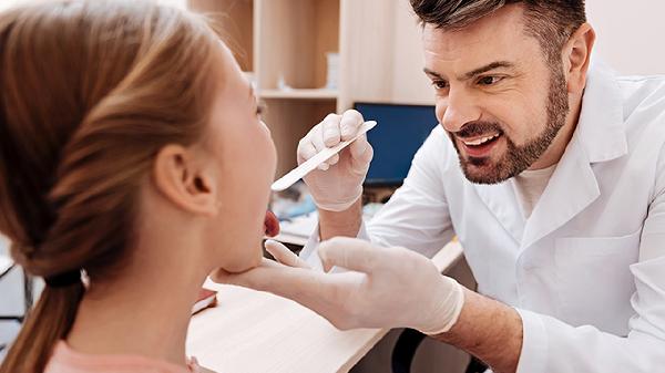 寶寶晚上磨牙是什么原因引起的