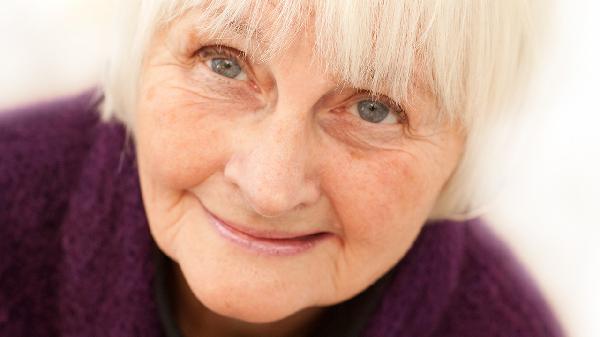 如何讓自己臉變白