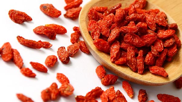 枸杞子泡酒喝有什么作用