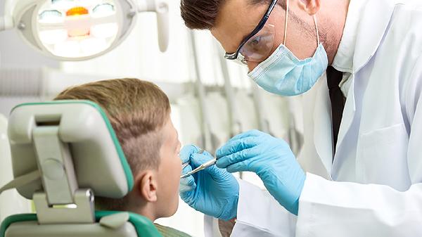 牙床子上腫了一個膿包