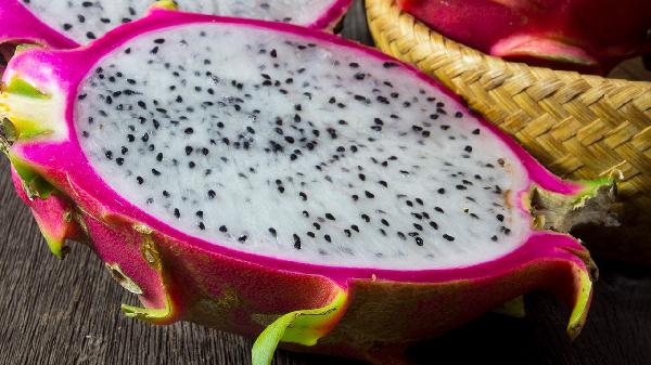 火龍果皮貼臉有什么作用