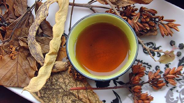 什么藥材泡酒治失眠