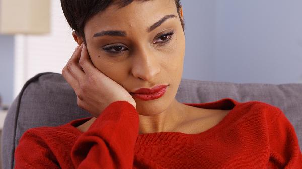 女兒失戀了怎樣幫助她走出來(lái)