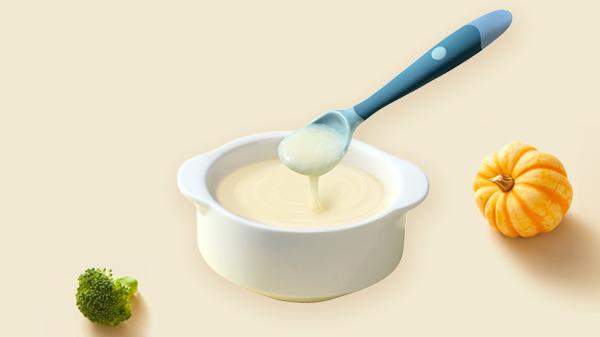 什么時(shí)候添加輔食應(yīng)由寶寶做主