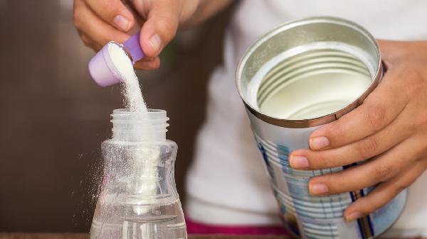 嬰兒奶粉的喂養方法