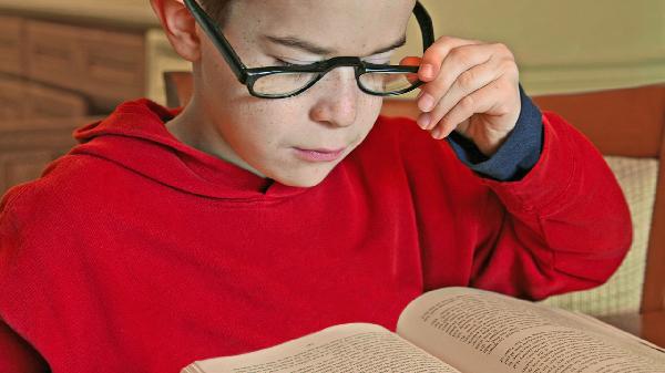 什么是假性近視