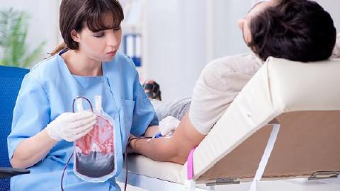 淋巴瘤病人在什么情況下考慮輸血