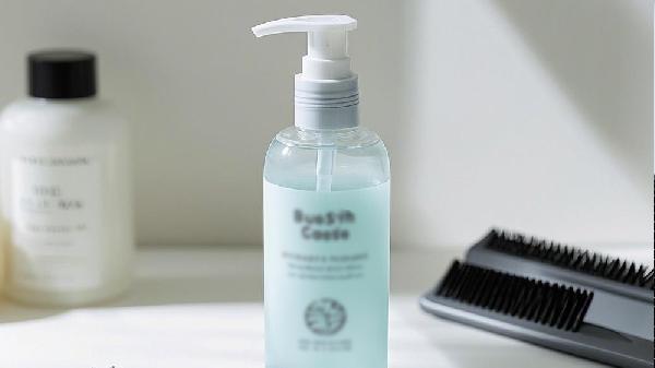 護發(fā)素的正確涂抹方法不能涂抹在頭皮上