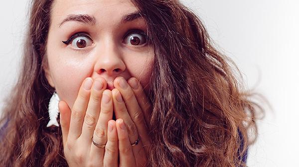 不自信是社交恐懼的常見病因